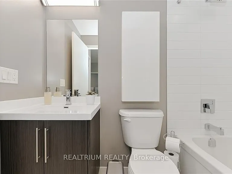 2087 Fairview St #1105 — Photo 32