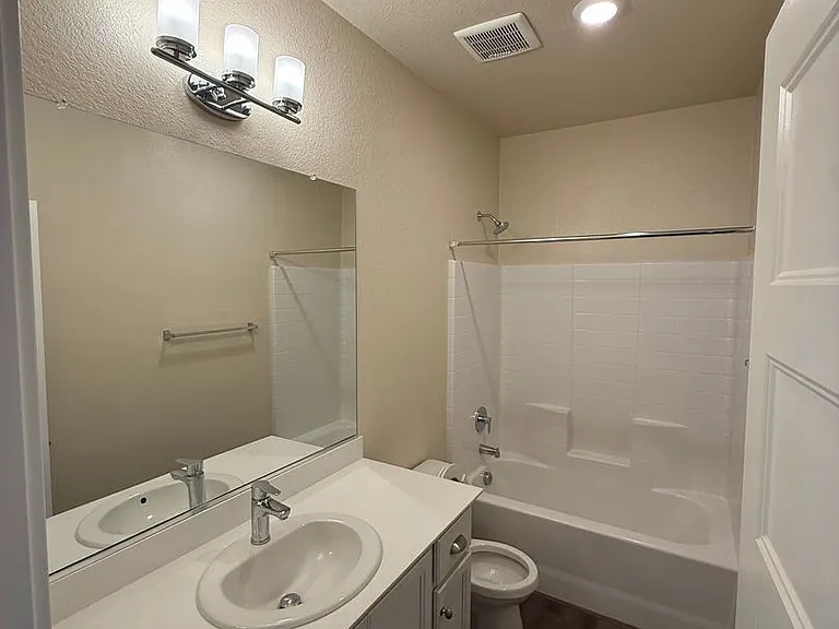 4310 Ocean Ln — Photo 5
