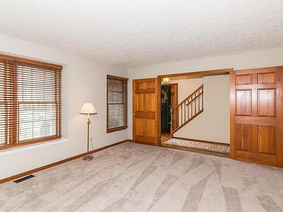 3rd image of 8436 Brittany Ct S