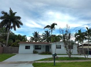 15831 SW 106th Ave, Miami, FL 33157