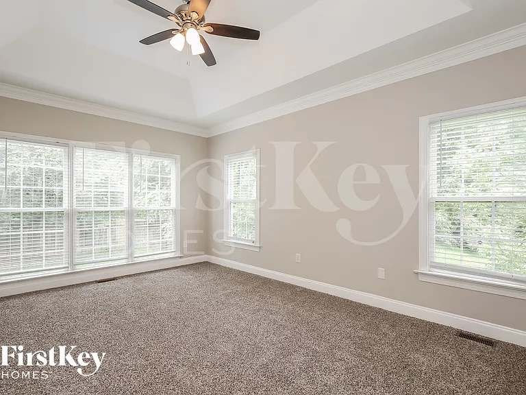 17 Orchard Grass Ct — Photo 10