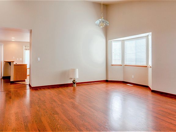 2nd image of 2810 174th St E