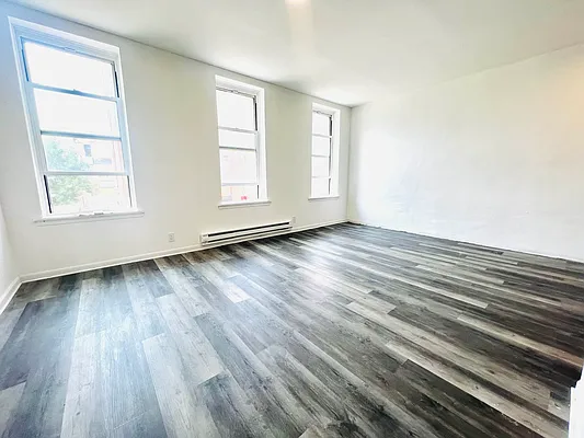 Rented by null | media 12