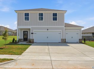 127 Bella May Ln, New Market, AL 35761