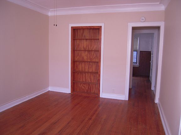 Den/Bedroom