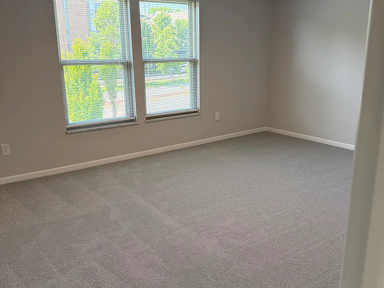 2900 E Broad St #C — Photo 5