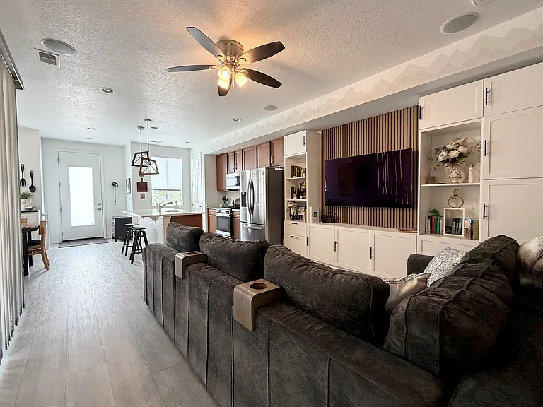 5327 Warrior St #5327 — Photo 9