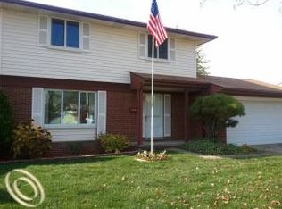 13444 Mark St, Southgate, MI 48195