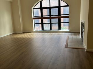 Monument Place Apartments, Baltimore, MD 21201