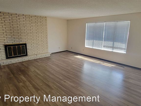 5th image of 1912 S Montana Ave