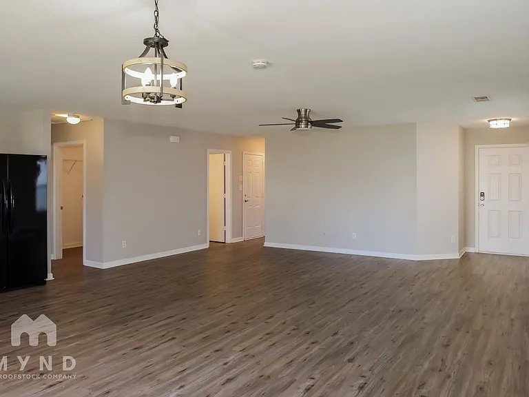 15188 Mill Valley Dr — Photo 11