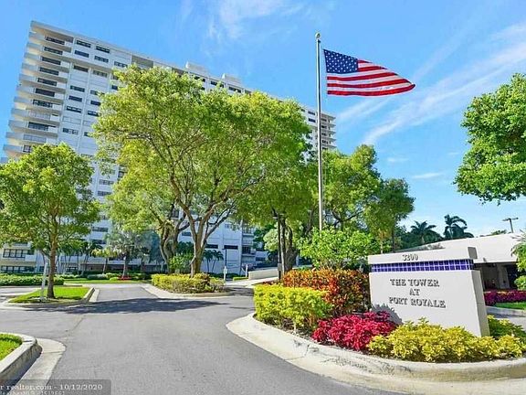 5th image of 3200 Port Royale Dr N APT 1004