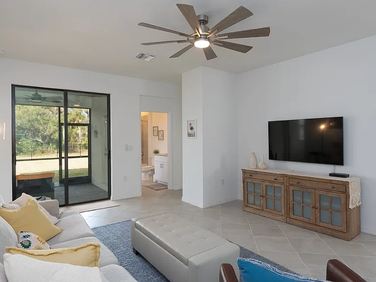 1734 Saddlewood Cir — Photo 17