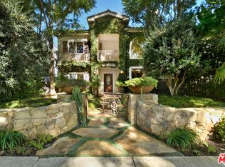 12207 Cantura St, Studio City, CA 91604
