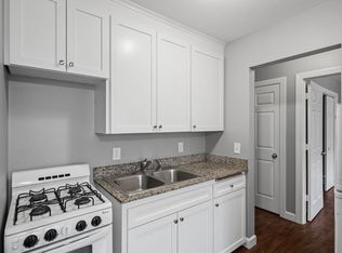3948 5th St NE #6A, Minneapolis, MN 55421