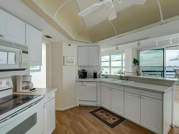 5th image of 888 Blvd Of The Arts APT 1105