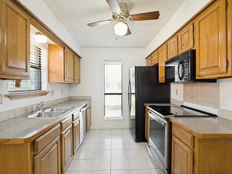 2336 Ridgestone Dr — Photo 11