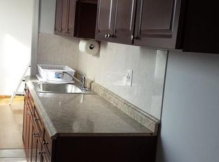 655 Leonard St APT 4L, Brooklyn, NY 11222