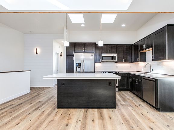 Kitchen with Eat-In Island