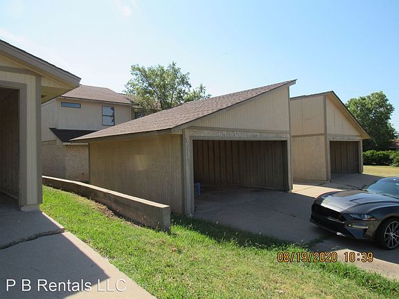 2nd image of 2807 NW 46th St #A