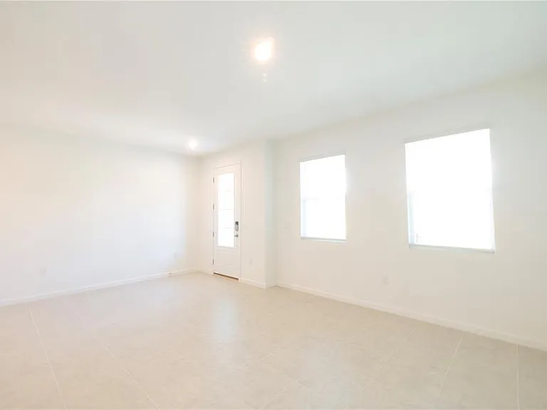 104 Royal Ranch Rd — Photo 28
