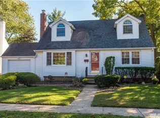 1738 Clinton Ave, North Merrick, NY 11566