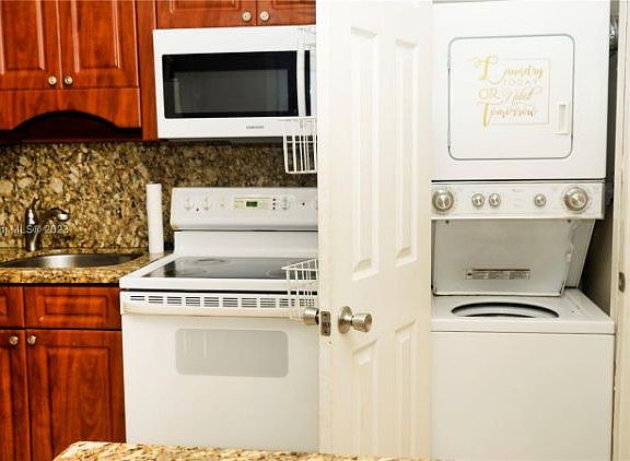3rd image of 6175 NW 57th St APT 215