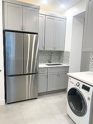 2nd image of 110 Forsyth St APT 16