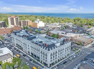 300 Randall St #PENTHOUSE 2, Oakville, ON L6J0G2