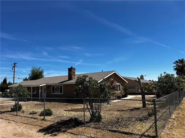 9979 5th Ave, Hesperia, CA 92345
