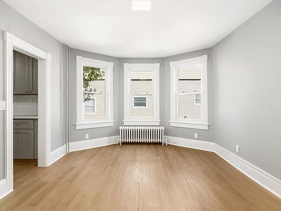 5th image of 105 Maple St Floor 1