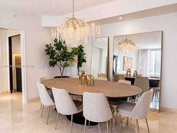 5th image of 848 Brickell Key Dr APT 905