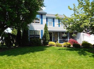 23 Hemlock Dr, Blackwood, NJ 08012