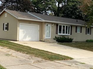 2029 Westview Ave, Waterloo, IA 50701