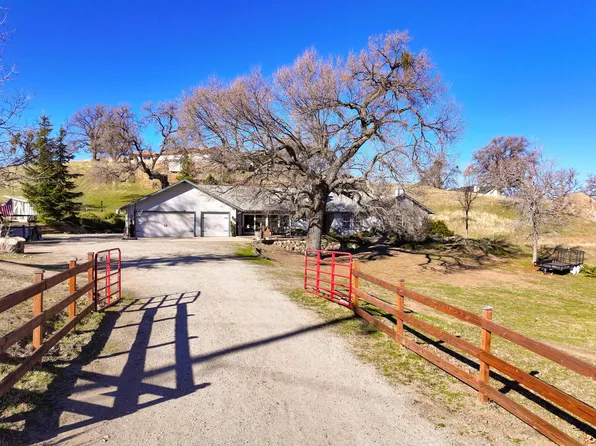 29701 Poso Ct, Tehachapi, CA 93561