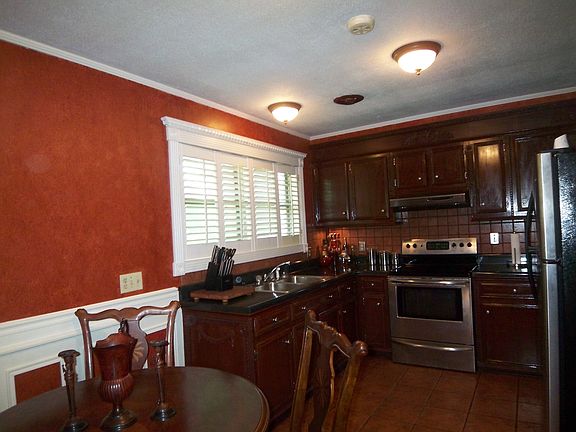 3rd image of 1118 Patty Dr