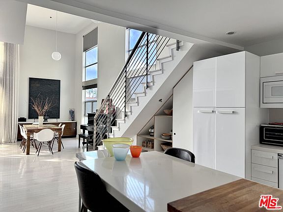 5th image of 13326 Beach Ave Unit 203