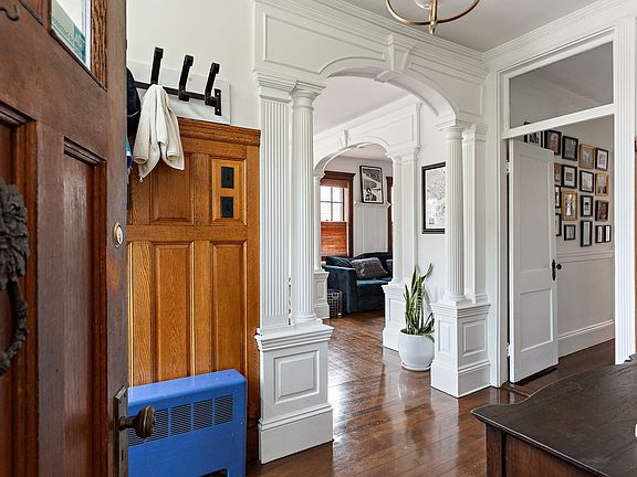 3rd image of 85 Trowbridge St #3