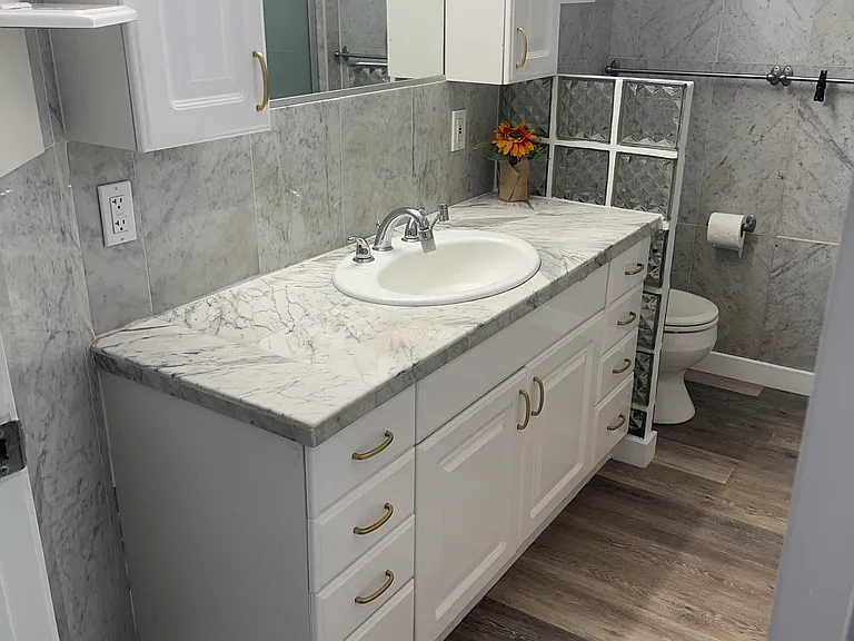 341 S Maple Dr — Photo 3
