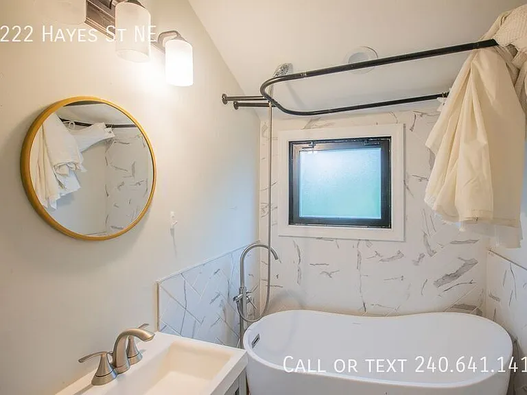 5222 Hayes St NE — Photo 19