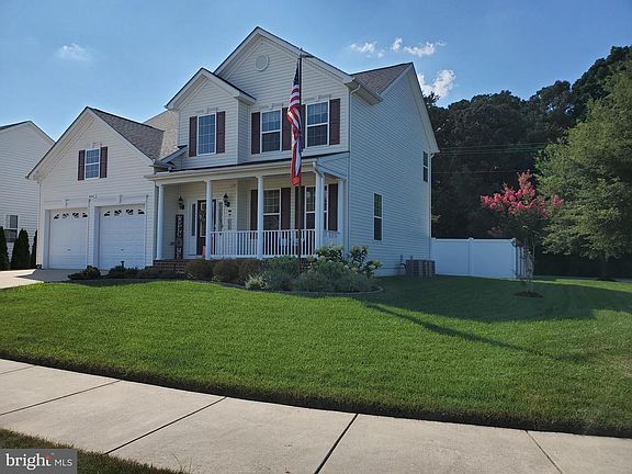 3rd image of 44042 W Mervell Ct