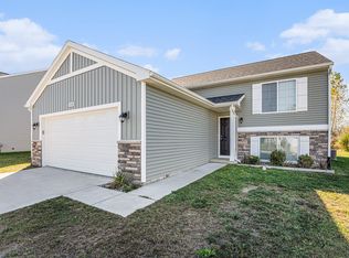 3049 Trafalgar Dr, Flushing, MI 48433