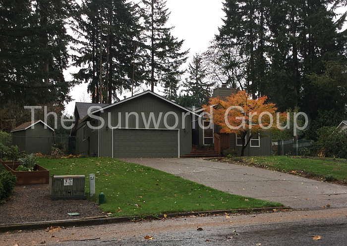 1st image of 10806 NE Sherwood Dr