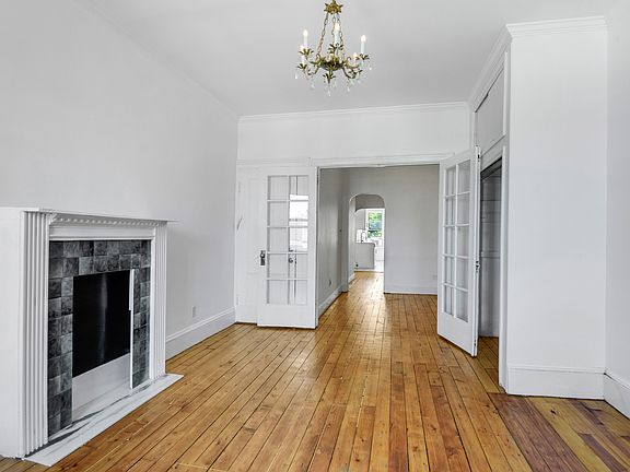 5th image of 100 Powers St APT 3R