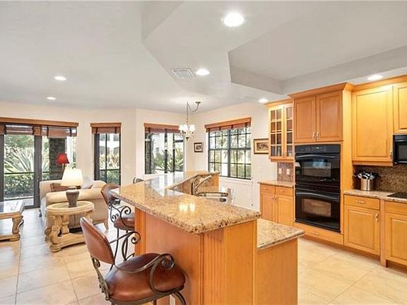 3rd image of 7533 Old Thyme Ct