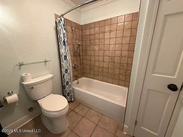 710 Mills Ave — Photo 10