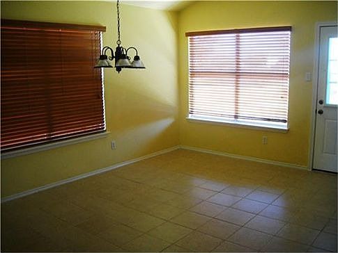 4th image of 15805 Cadoz Dr