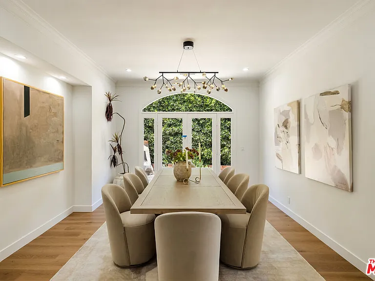 992 Napoli Dr — Photo 13
