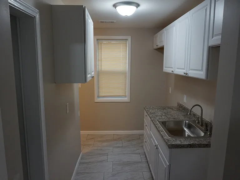 4044 Allen St — Photo 12
