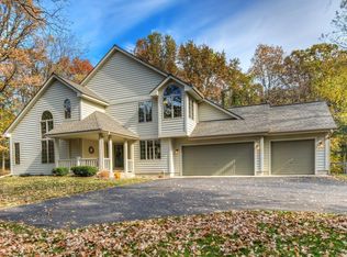 375 Southern Pacific Rd, Hudson, WI 54016